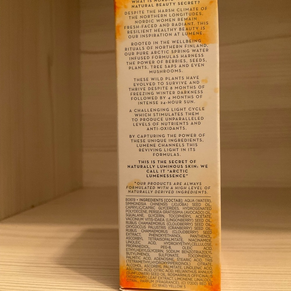 Skincare set -Peter Thomas Roth + EVE LOM + Lumene + Juice Beauty + Estee Lauder - Picture 11 of 13
